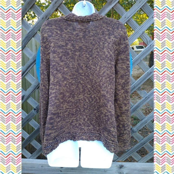 TIMBERLEA "Sample" cardigan with roses - Picture 2 of 5